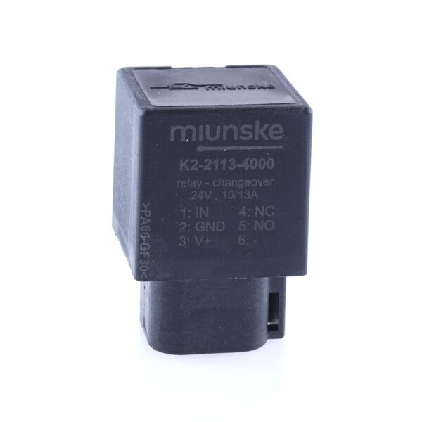 Relais 24V, 10/13A, Wechsler, mit Diode, IP68mit Deutschstecker